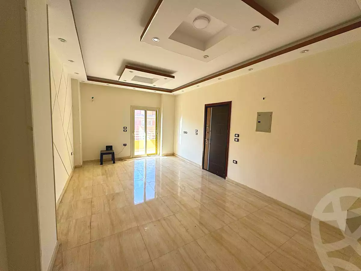 https://aqarmap.com.eg/ar/listing/6884136-for-sale-cairo-6th-of-october-el-ahyaa-neighborhood-2nd-divided-from-al-kafrawei-st