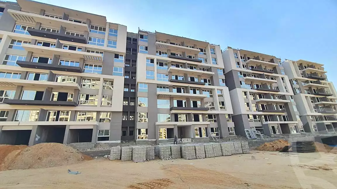 https://aqarmap.com.eg/ar/listing/6884486-for-sale-cairo-new-administrative-capital-r7-syn-7