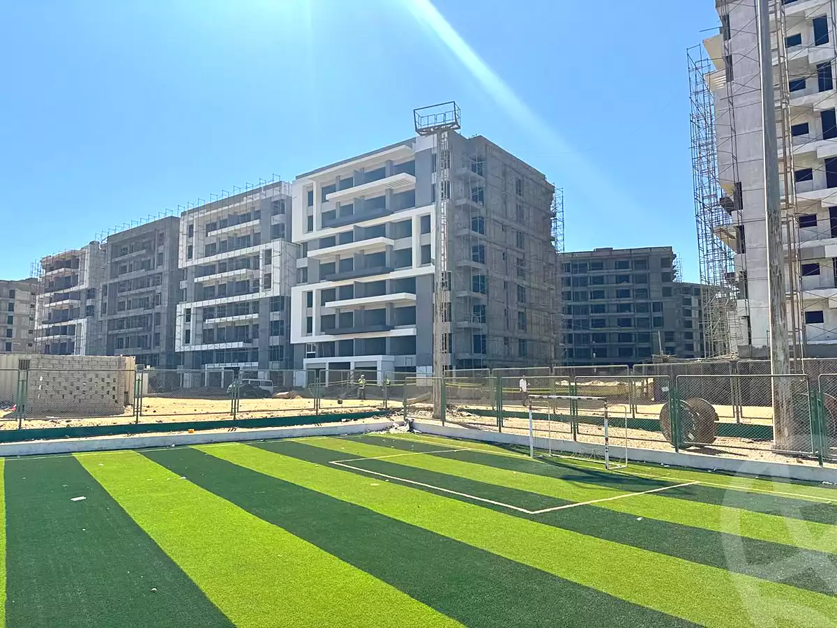 https://aqarmap.com.eg/ar/listing/6884486-for-sale-cairo-new-administrative-capital-r7-syn-7