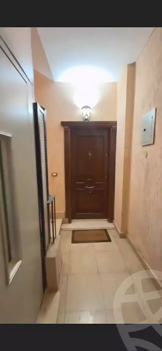 https://aqarmap.com.eg/ar/listing/6884695-for-sale-cairo-new-cairo-ganob-el-akadamiya-south-academy-a-zaid-ebn-haretha-st