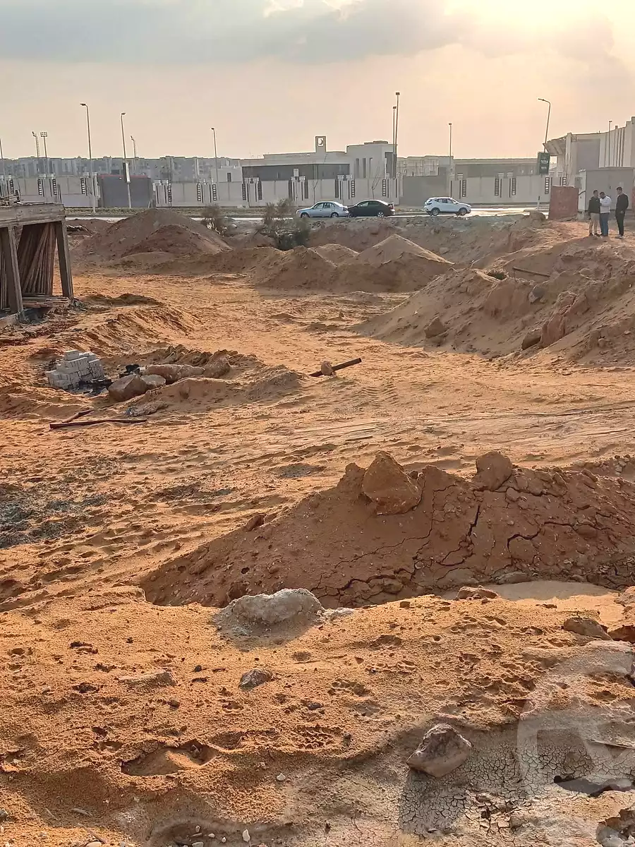 https://aqarmap.com.eg/ar/listing/6884889-for-sale-cairo-new-cairo-bait-el-watan-south-suez-road-el-hay-el-takmely