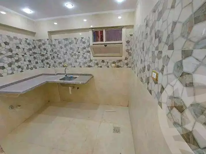 https://aqarmap.com.eg/en/listing/6885724-for-rent-alexandria-al-agamy-bw-ywsf