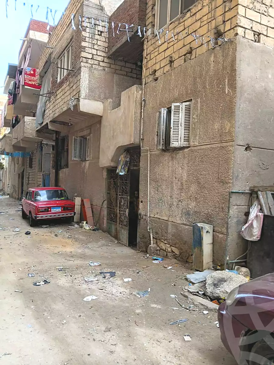 https://aqarmap.com.eg/en/listing/6885878-for-sale-alexandria-al-agamy-el-hanouvel-radwan-st