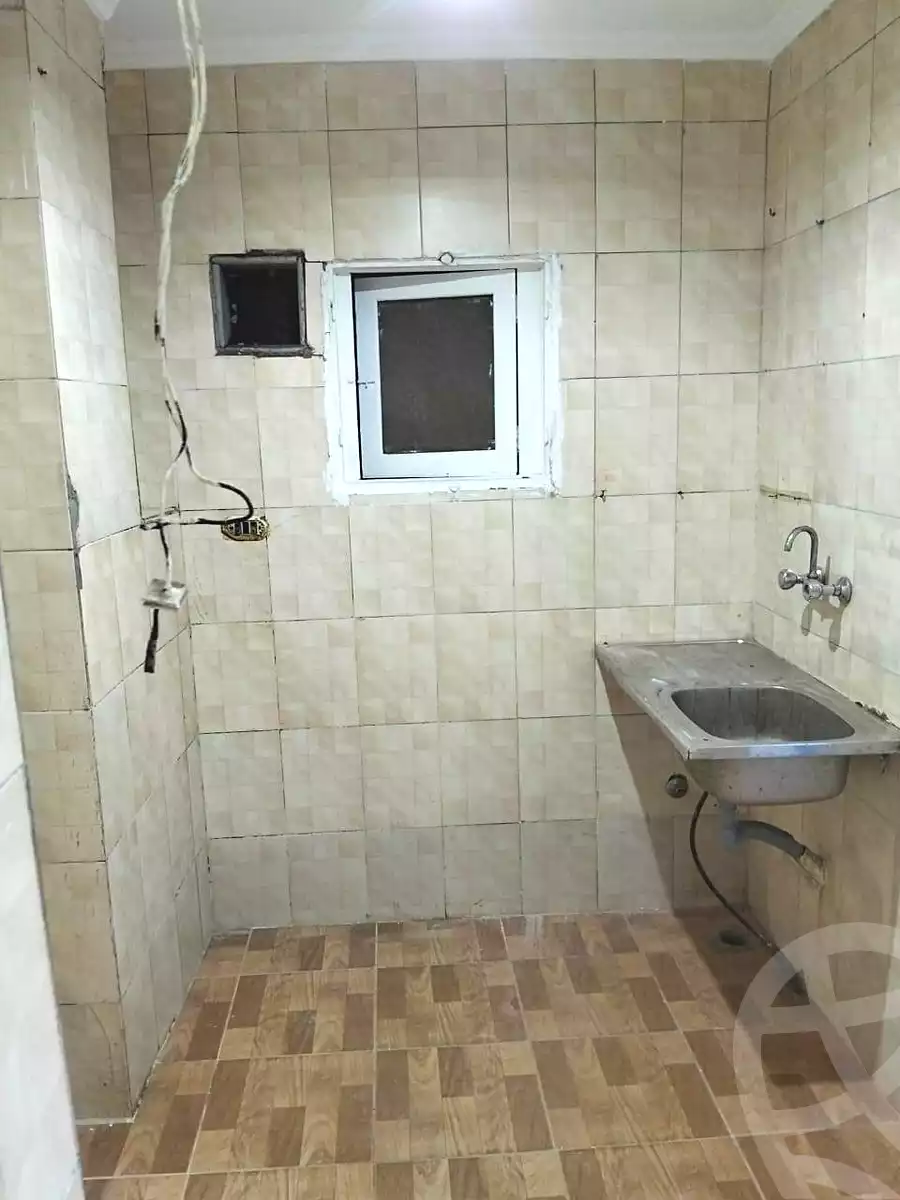 https://aqarmap.com.eg/ar/listing/6885931-for-sale-cairo-helwan-helwan-el-sharkeya-gaafar-st