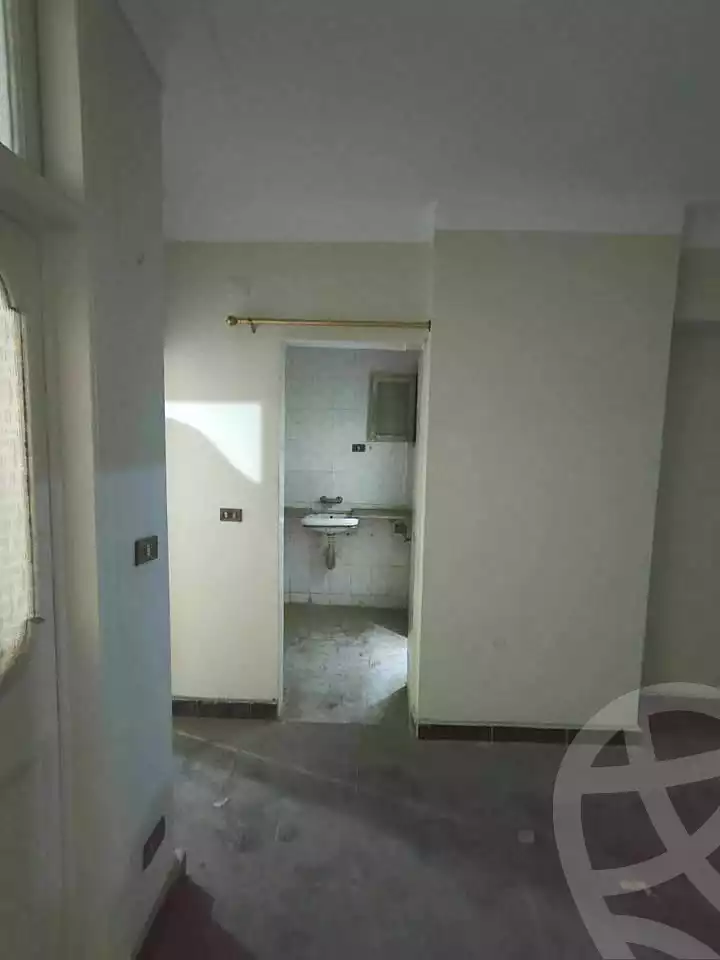 https://aqarmap.com.eg/en/listing/6885972-for-sale-alexandria-moharram-bey-el-rasafa-st