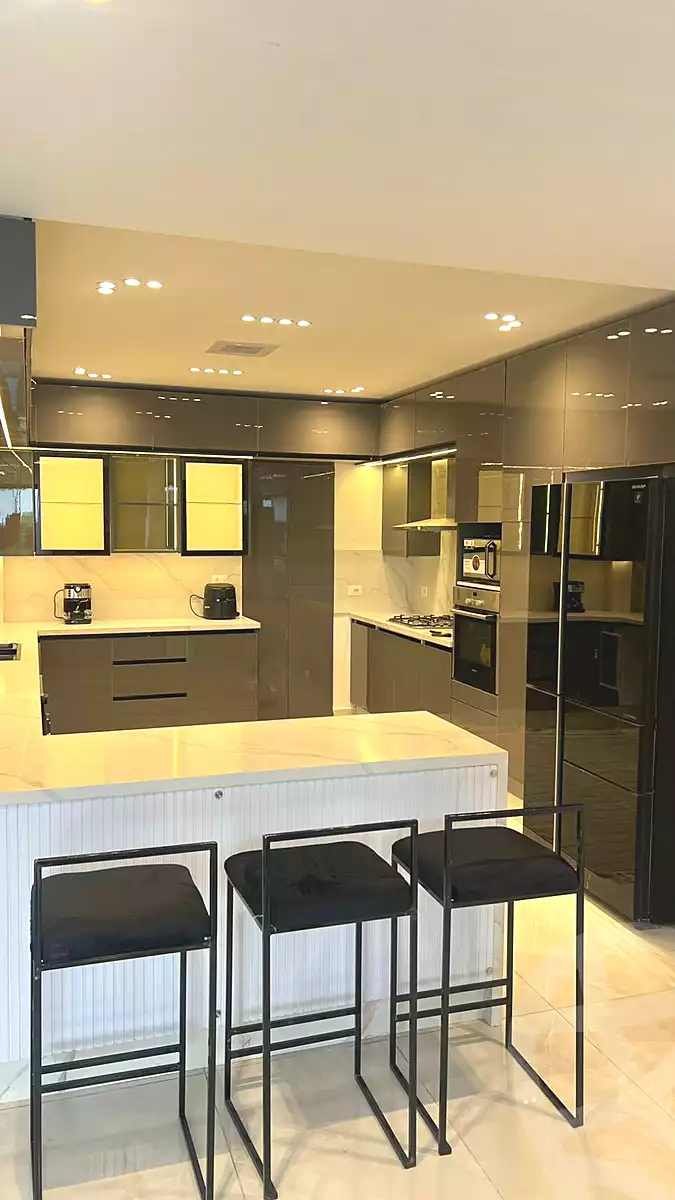 https://aqarmap.com.eg/en/listing/6886024-for-rent-cairo-new-cairo-compounds-lakeview-residence