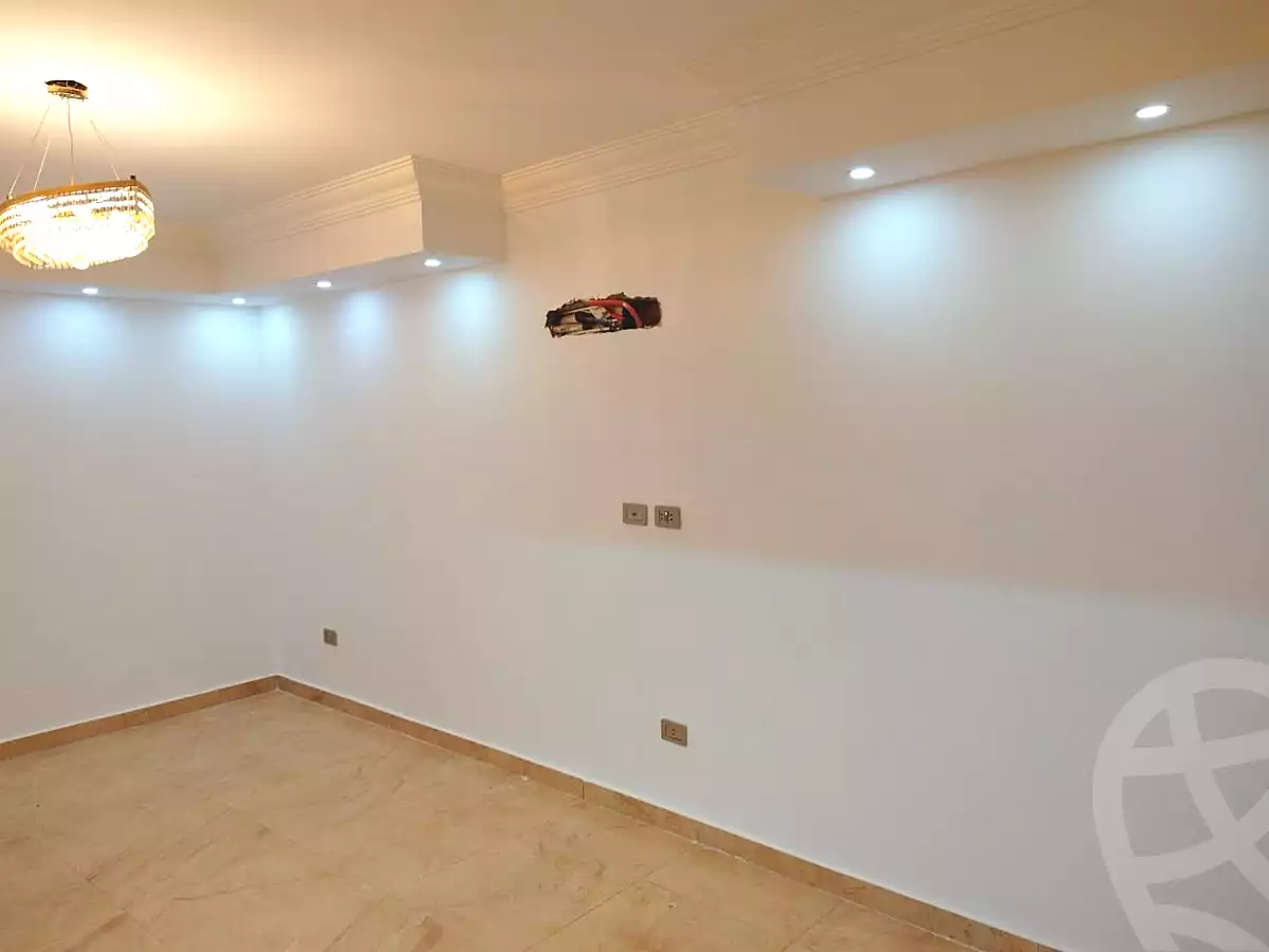 https://aqarmap.com.eg/en/listing/6886683-for-rent-cairo-6th-of-october-compounds-pyramids-walk