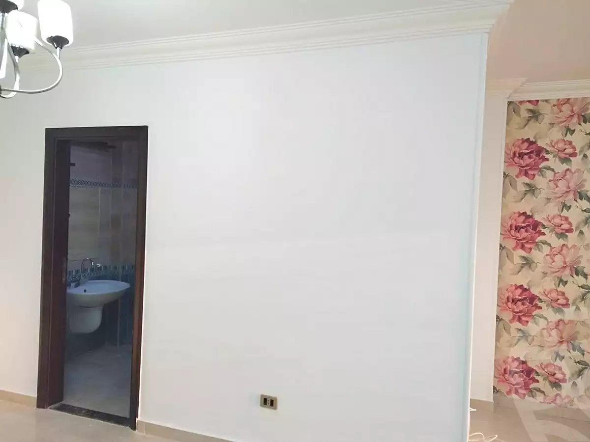 https://aqarmap.com.eg/en/listing/6886683-for-rent-cairo-6th-of-october-compounds-pyramids-walk