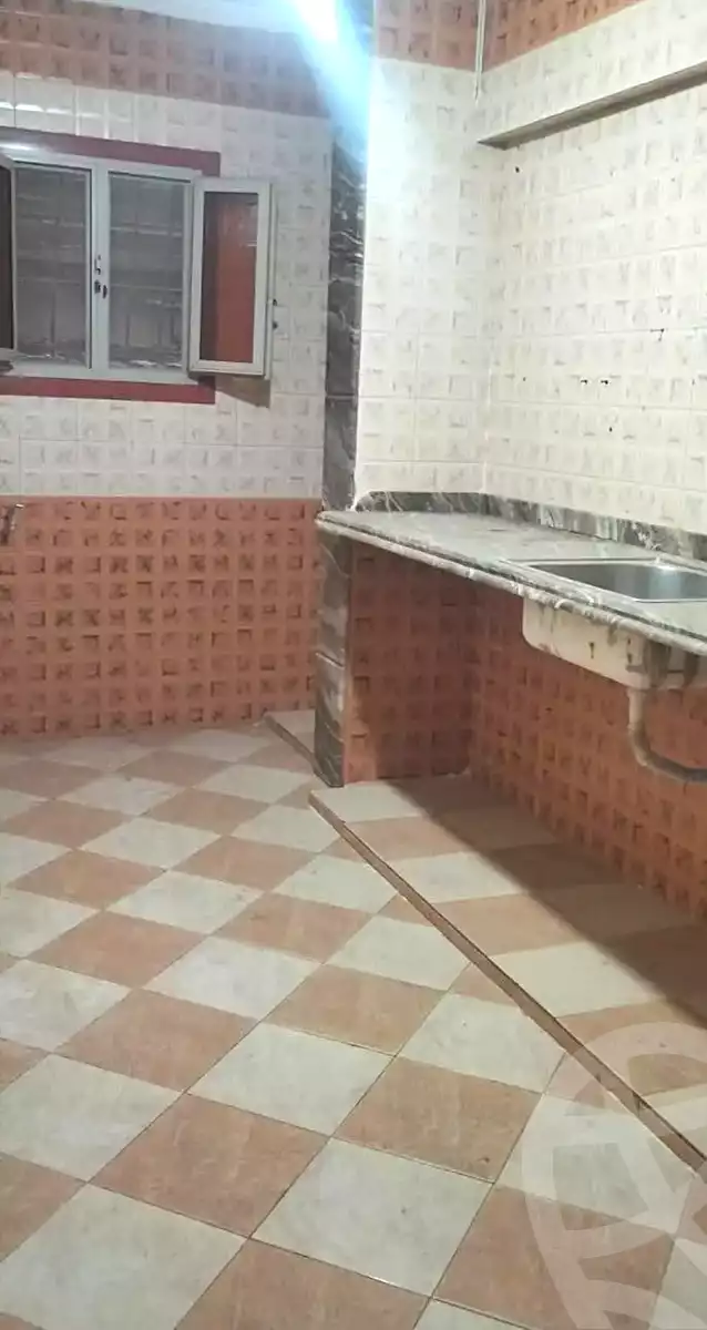 https://aqarmap.com.eg/en/listing/6886874-for-sale-alexandria-al-agamy-el-hanouvel-radwan-st