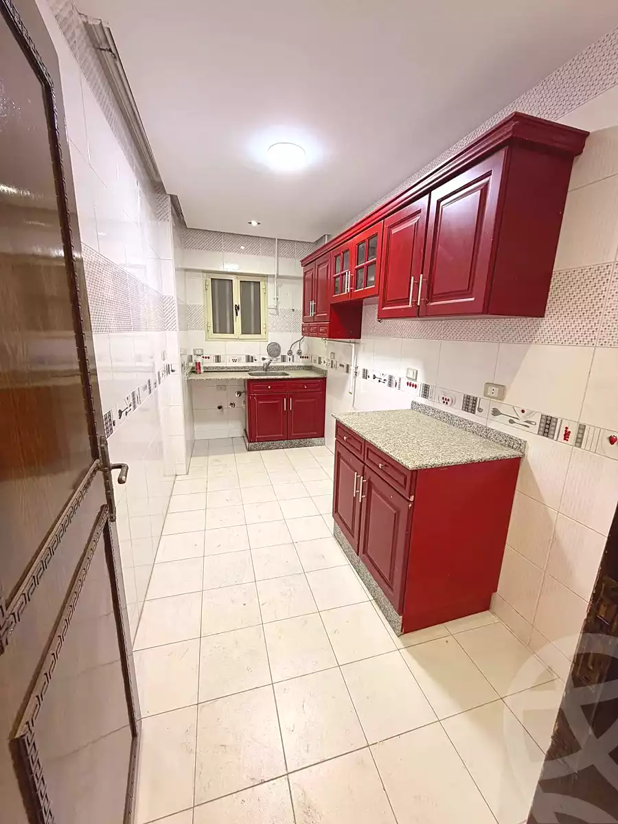https://aqarmap.com.eg/ar/listing/6887189-for-sale-alexandria-sydy-bshr-sydy-bshr-bhry-shr-mhmwd-l-yswy