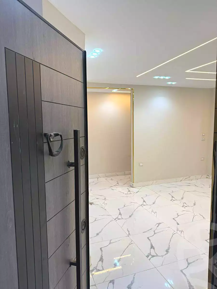 https://aqarmap.com.eg/ar/listing/6887209-for-sale-cairo-el-haram-el-lebeny-soltan-khattab-st