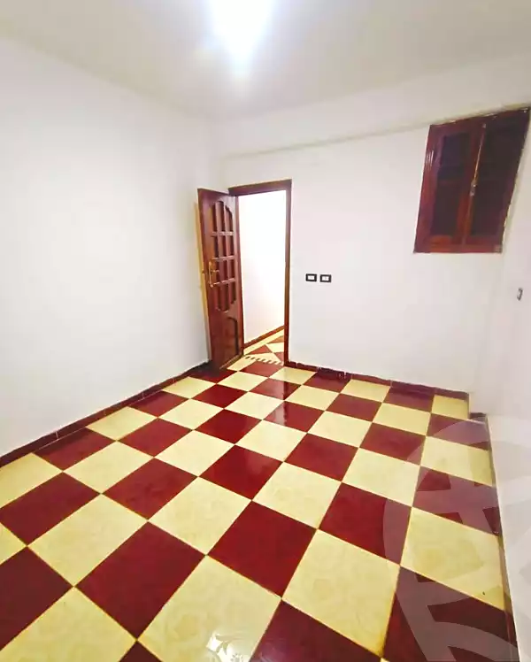 https://aqarmap.com.eg/en/listing/6887880-for-sale-alexandria-lsywf-el-falki