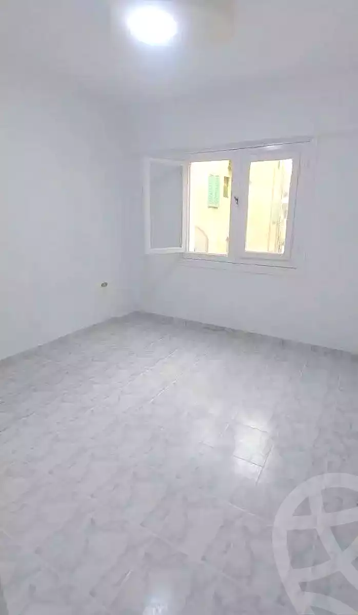 https://aqarmap.com.eg/ar/listing/6888124-for-sale-alexandria-al-agamy-shataa-el-nakheel