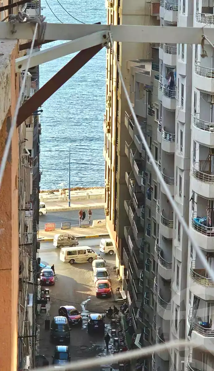 https://aqarmap.com.eg/ar/listing/6888421-for-sale-alexandria-sydy-bshr-sydy-bshr-bhry-shr-khld-bn-lwlyd