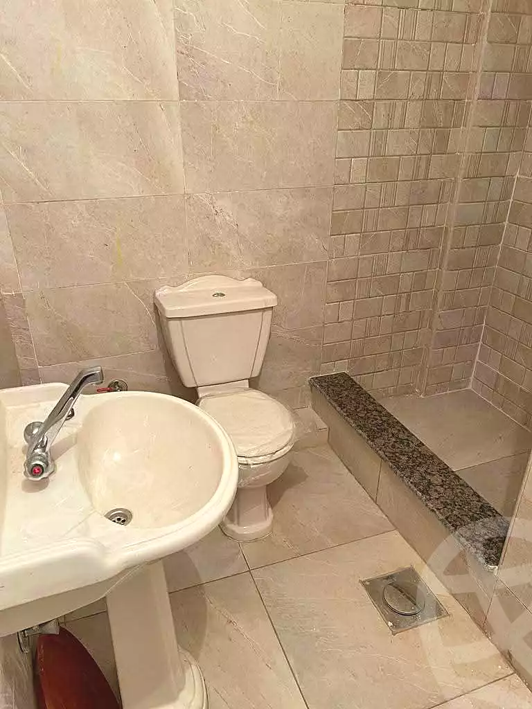 https://aqarmap.com.eg/en/listing/6888507-for-rent-cairo-shoubra-jzyr-bdrn-al-masara-st