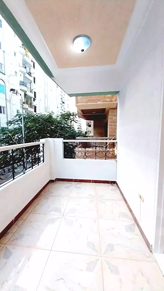 https://aqarmap.com.eg/ar/listing/6889629-for-sale-alexandria-al-agamy-shataa-el-nakheel