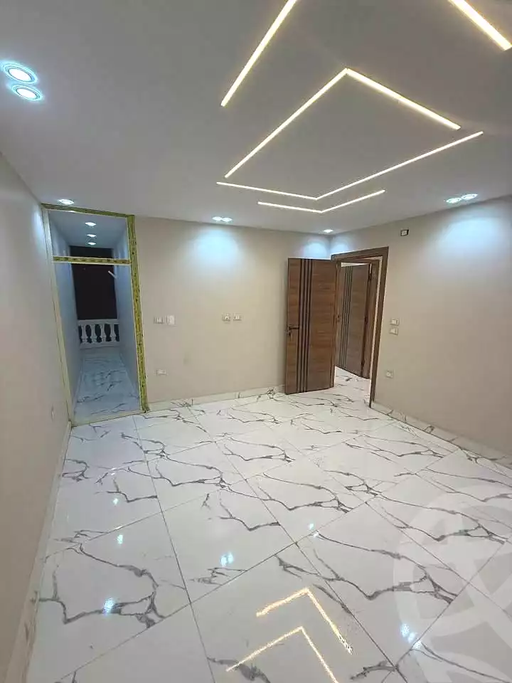 https://aqarmap.com.eg/ar/listing/6890516-for-sale-cairo-el-haram-el-lebeny-soltan-khattab-st
