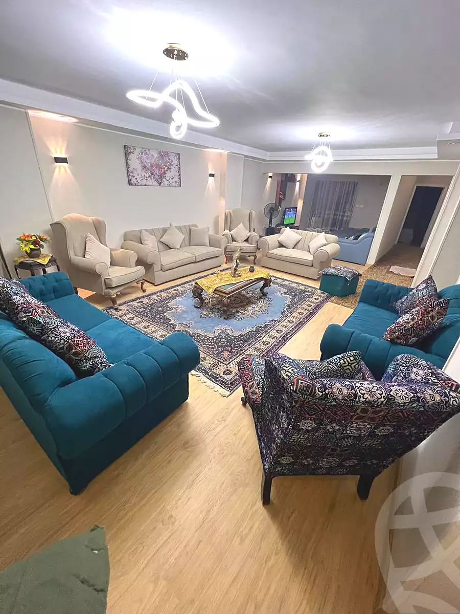 https://aqarmap.com.eg/en/listing/6890535-for-sale-cairo-mokattam-lhdb-l-ly-el-naforah-square