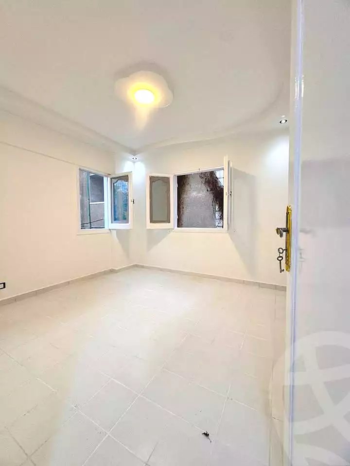 https://aqarmap.com.eg/ar/listing/6891780-for-sale-alexandria-al-agamy-shataa-el-nakheel