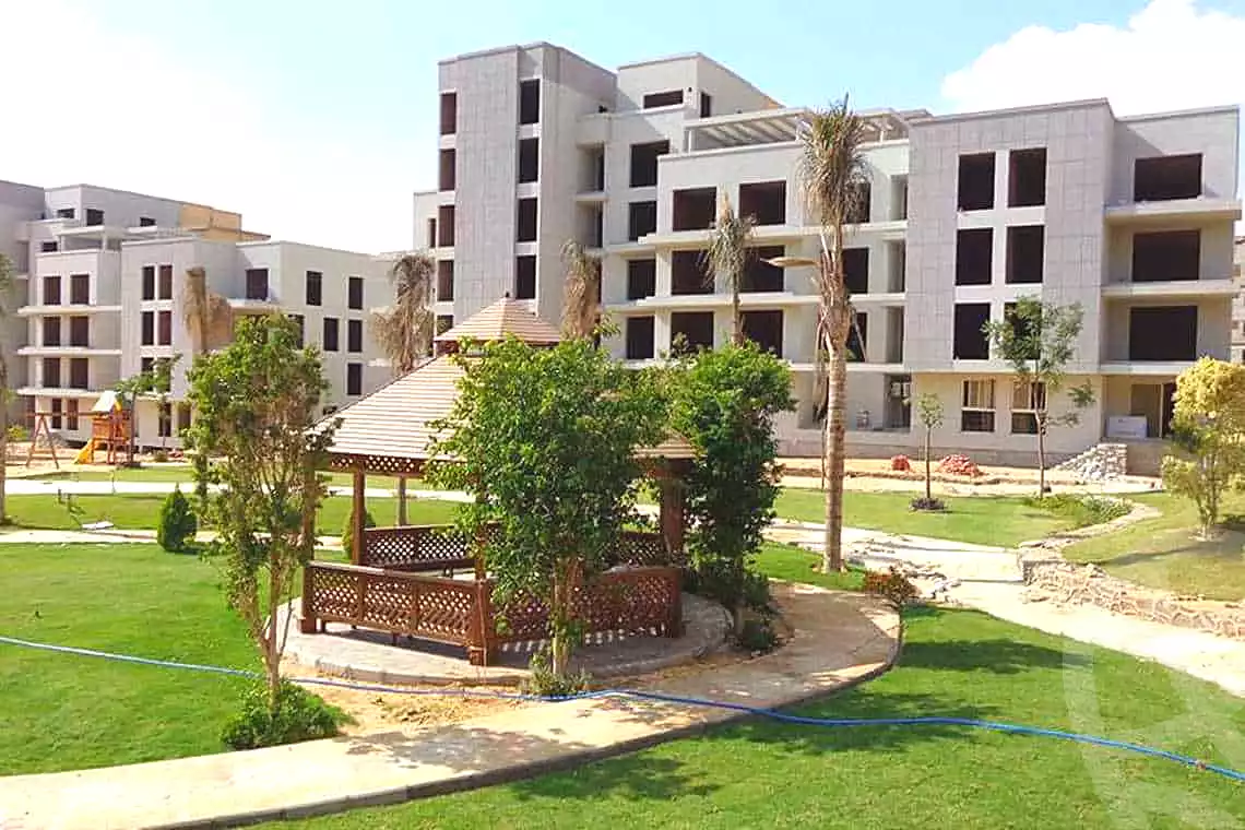 https://aqarmap.com.eg/ar/listing/6891888-for-sale-cairo-new-cairo-compounds-kmbwnd-kryk-twn-il-cazar