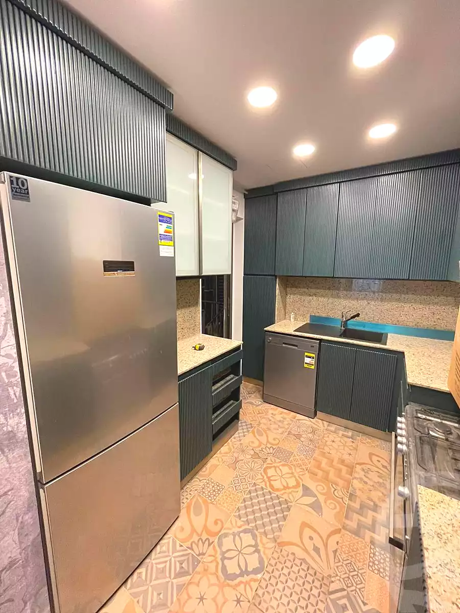 https://aqarmap.com.eg/en/listing/6891877-for-rent-cairo-new-cairo-compounds-lakeview-residence