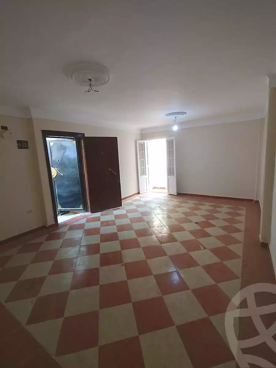 https://aqarmap.com.eg/en/listing/6892268-for-sale-alexandria-lsywf-el-falki