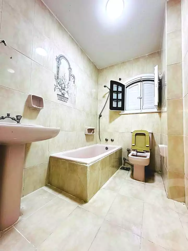 https://aqarmap.com.eg/en/listing/6892499-for-sale-alexandria-al-agamy-shataa-el-nakheel