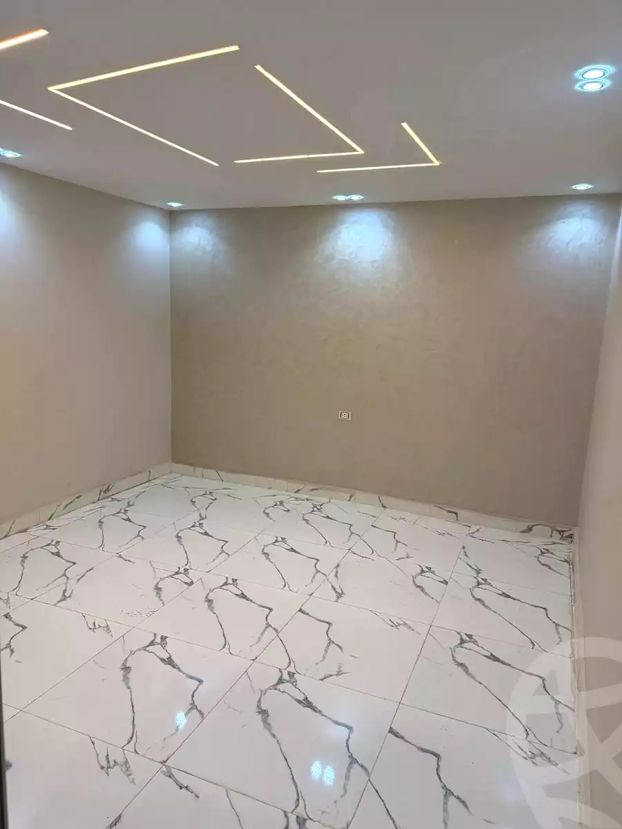 https://aqarmap.com.eg/ar/listing/6892549-for-sale-cairo-el-haram-el-lebeny-soltan-khattab-st