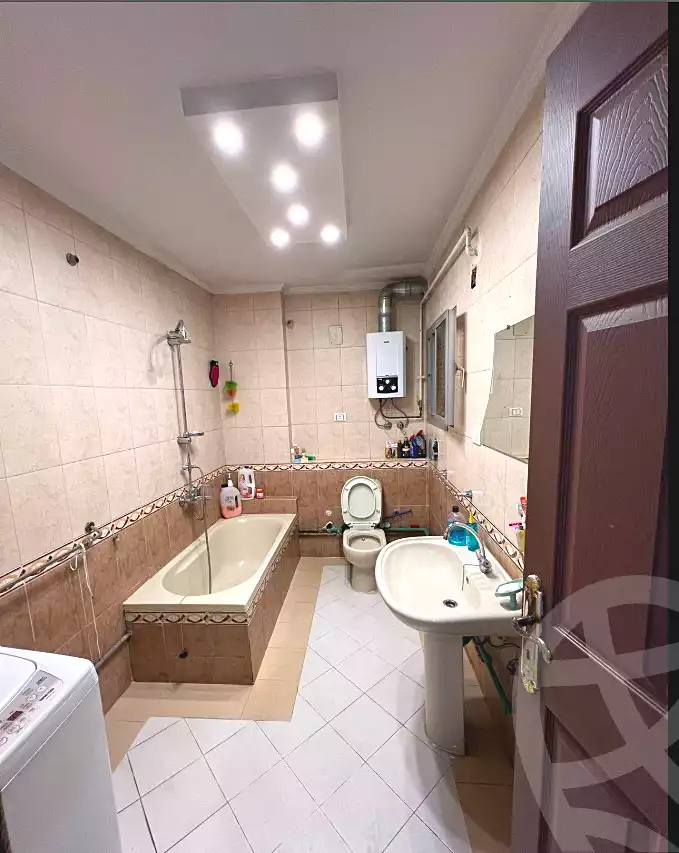 https://aqarmap.com.eg/en/listing/6892969-for-sale-cairo-helwan-sherif-st