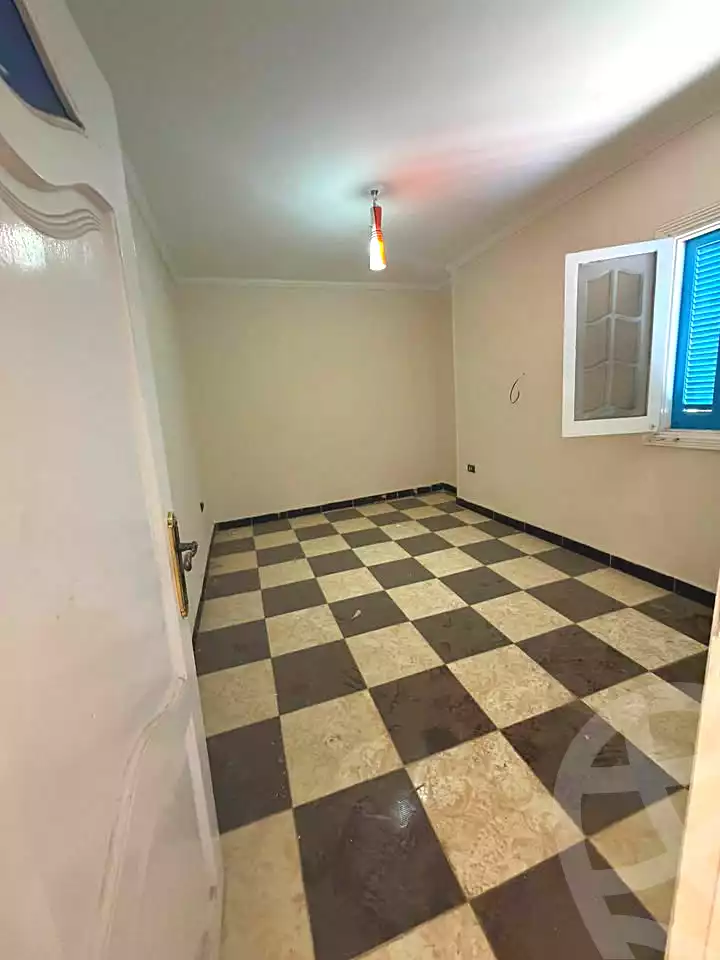 https://aqarmap.com.eg/en/listing/6893110-for-rent-alexandria-al-agamy-lbytsh