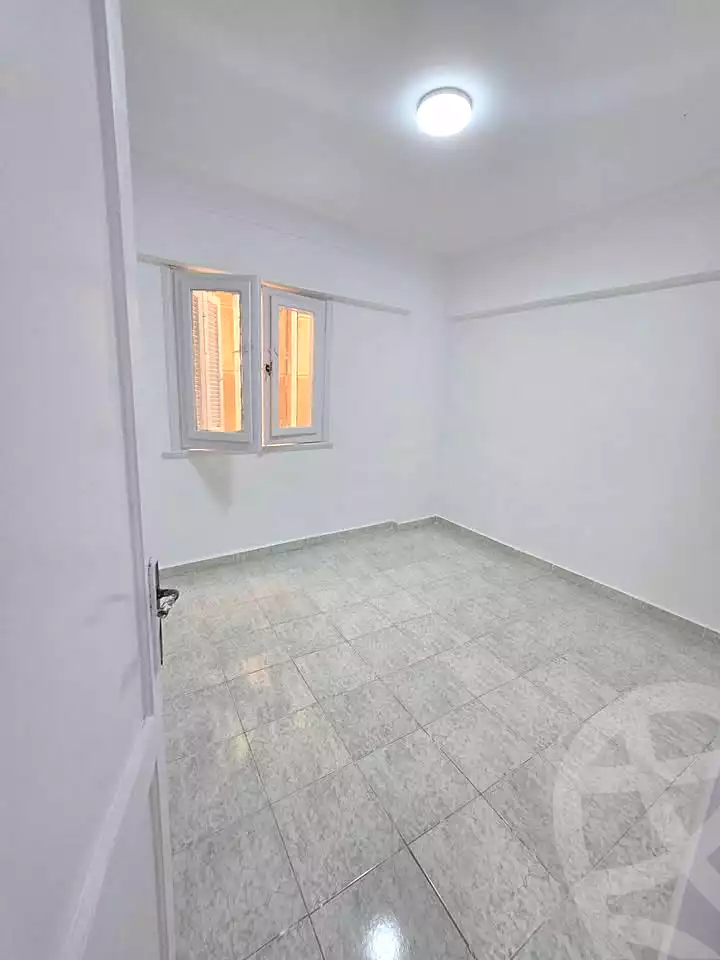 https://aqarmap.com.eg/ar/listing/6893456-for-sale-alexandria-al-agamy-shataa-el-nakheel-no-9-st