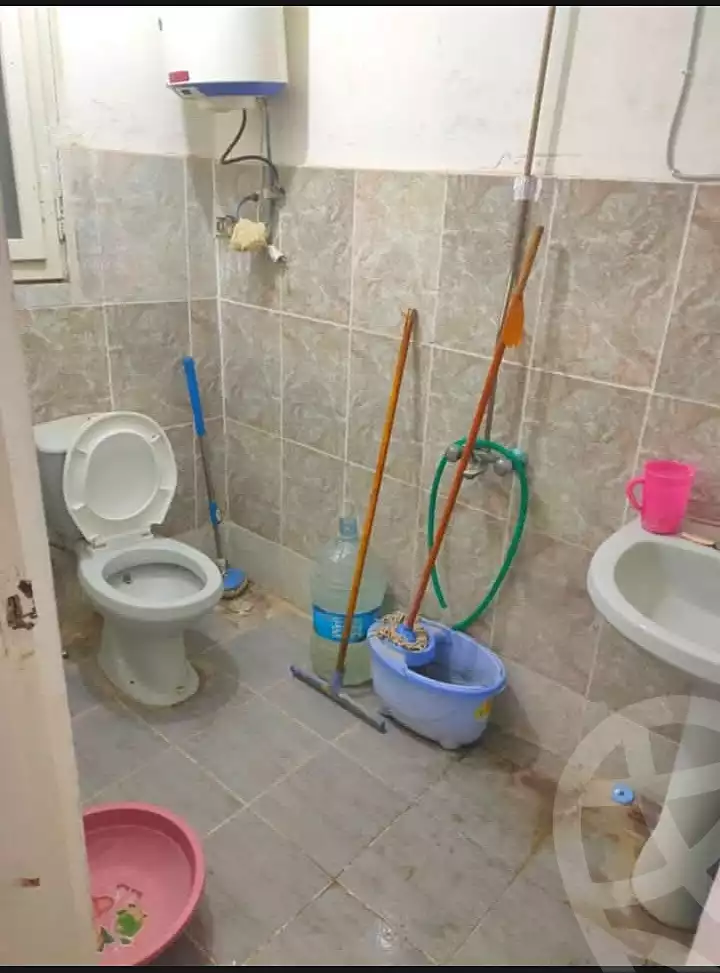 https://aqarmap.com.eg/en/listing/6893494-for-sale-alexandria-al-agamy-bw-ywsf-hosni-mubarak-st