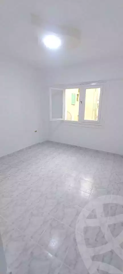 https://aqarmap.com.eg/ar/listing/6893659-for-sale-alexandria-al-agamy-shataa-el-nakheel-no-9-st