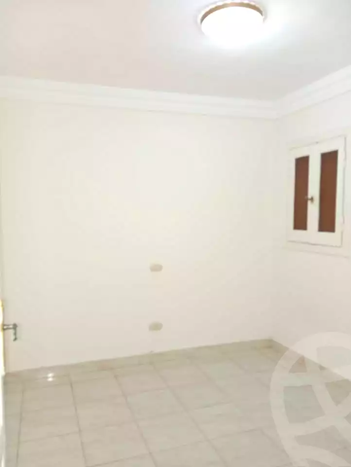 https://aqarmap.com.eg/en/listing/6893915-for-sale-alexandria-sydy-bshr-sydy-bshr-bhry-shr-khld-bn-lwlyd