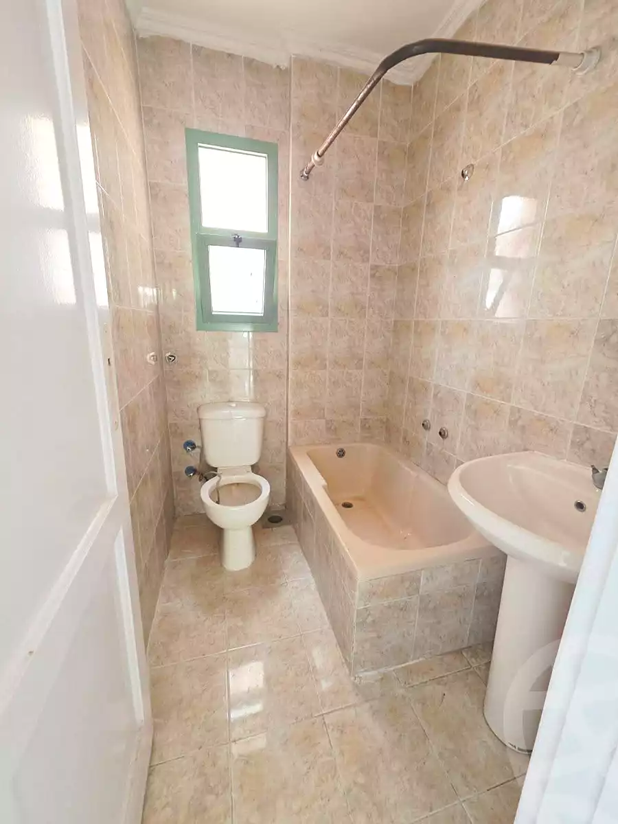 https://aqarmap.com.eg/en/listing/6894055-for-sale-alexandria-al-agamy-shataa-el-nakheel-street-14-1