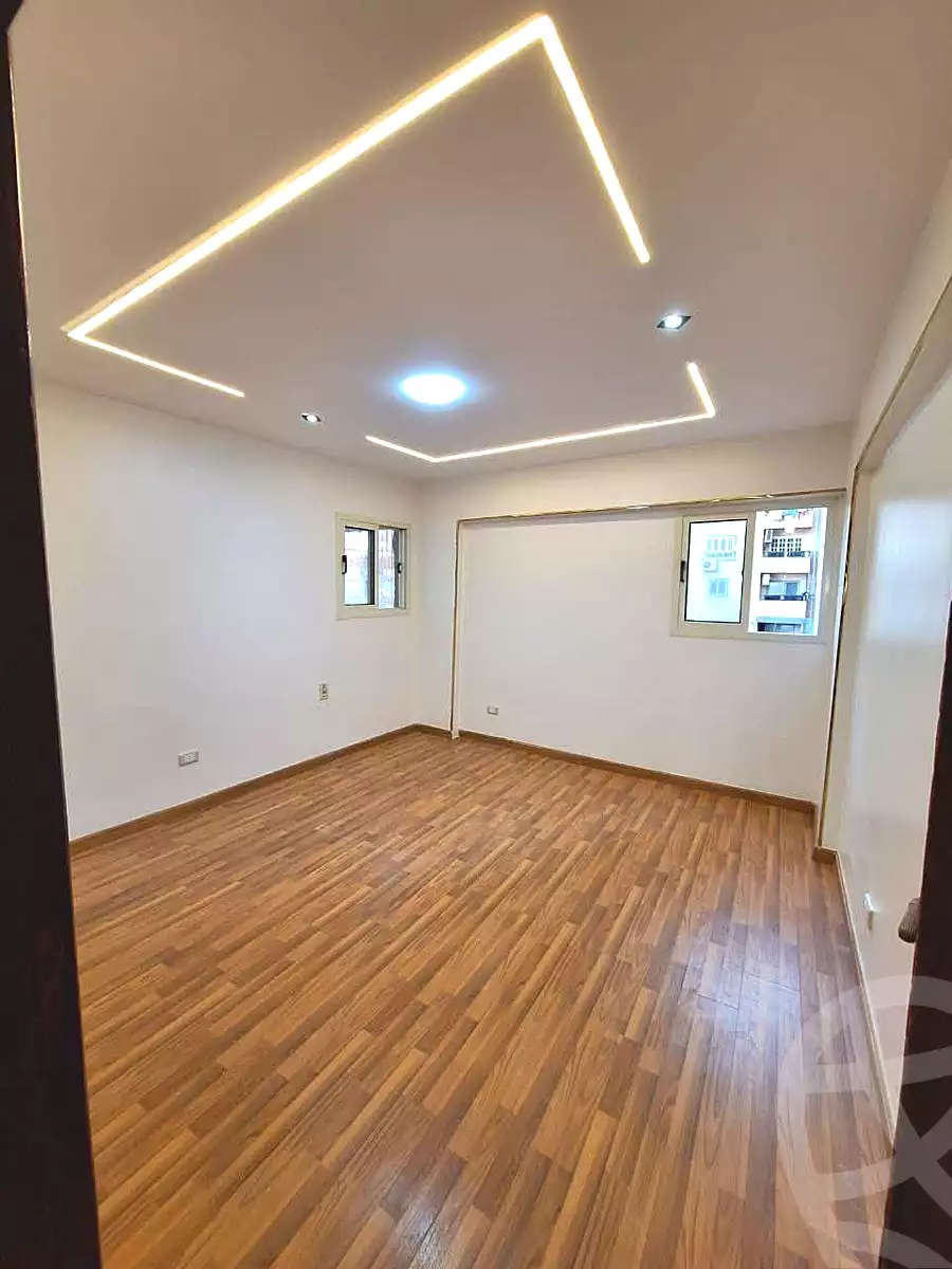 https://aqarmap.com.eg/en/listing/6894161-for-sale-alexandria-sydy-bshr-sydy-bshr-bhry-shr-mhmwd-l-yswy