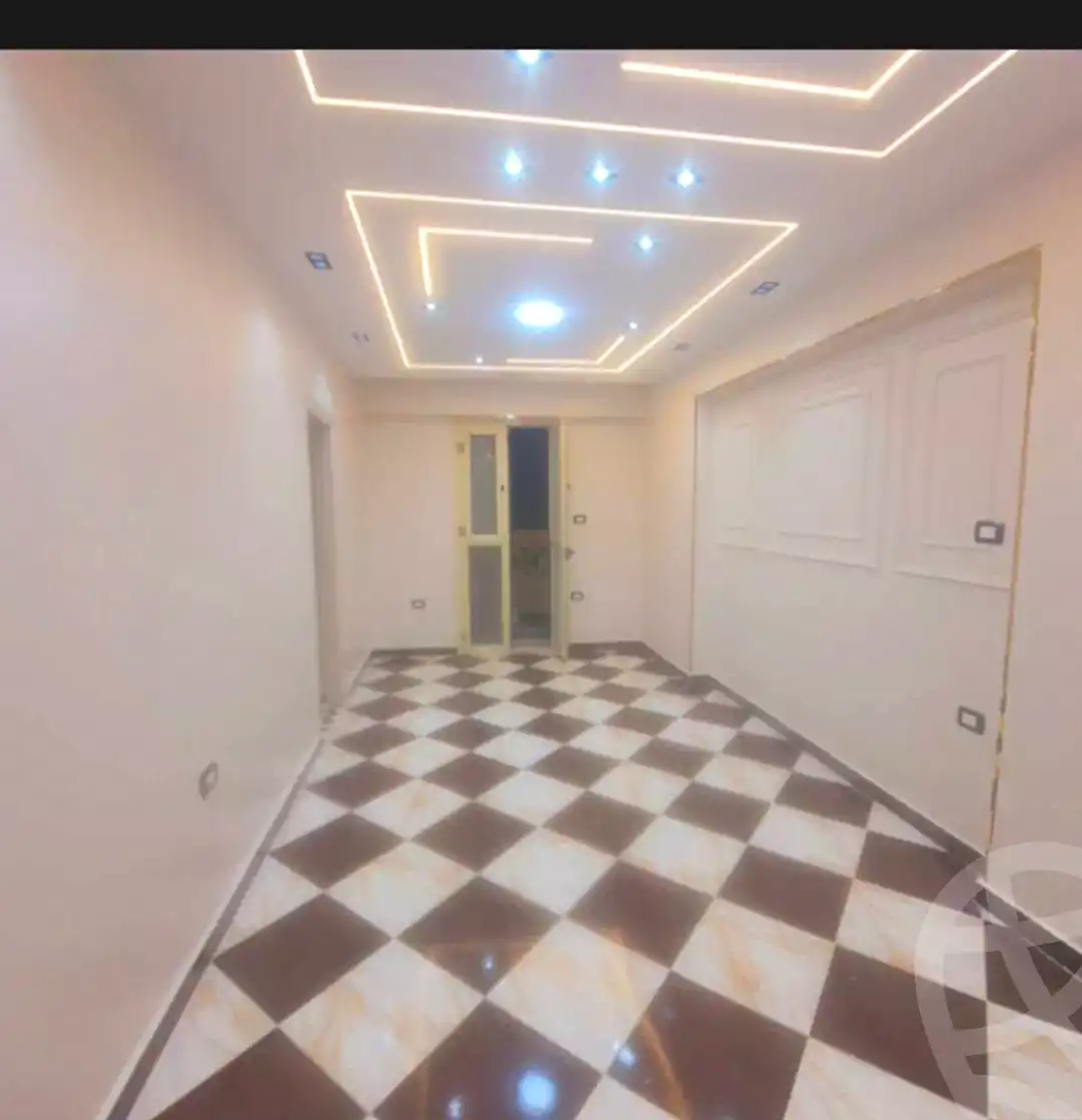 https://aqarmap.com.eg/ar/listing/6894764-for-rent-alexandria-new-miami-street-16