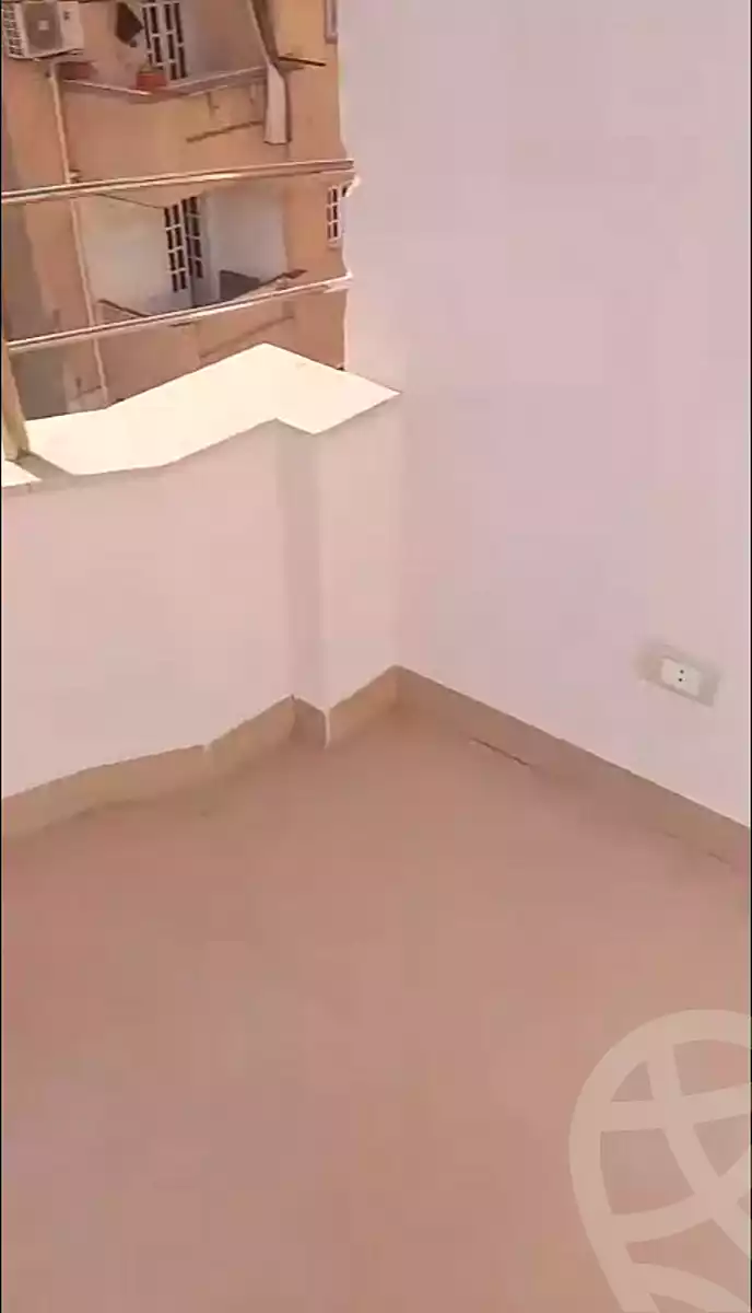 https://aqarmap.com.eg/ar/listing/6894989-for-sale-alexandria-sydy-bshr-sydy-bshr-bhry-gamal-abd-el-nasir-st