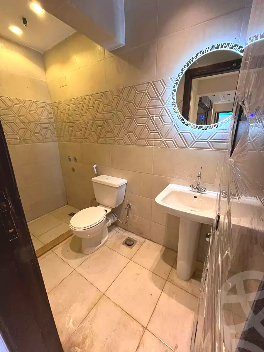 https://aqarmap.com.eg/en/listing/6895415-for-sale-cairo-6th-of-october-el-hay-el-motamyz-first-touristic-village-el-shaheed-mohammed-abdul-latif-alshimi-st