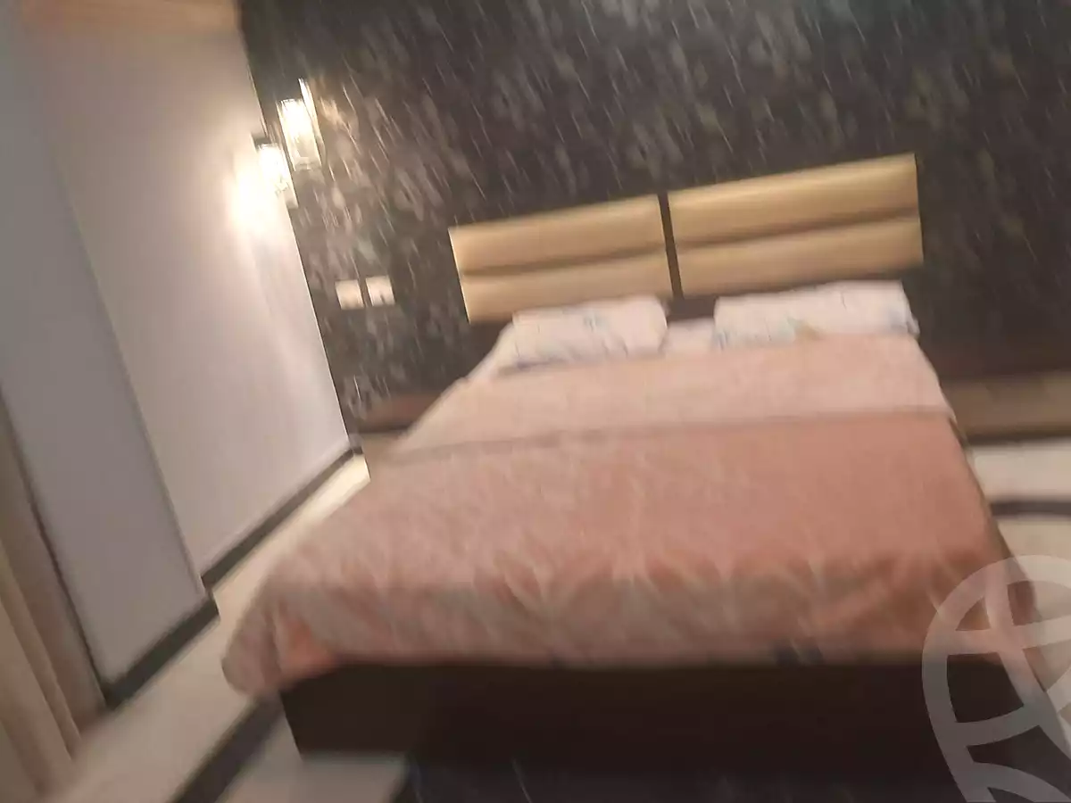 https://aqarmap.com.eg/ar/listing/6895653-for-rent-cairo-el-sheikh-zayed-city-el-hay-elrabeaa-ashaer-shr-lshbb