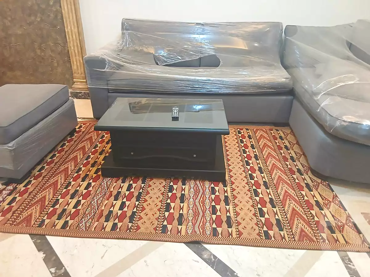 https://aqarmap.com.eg/ar/listing/6895653-for-rent-cairo-el-sheikh-zayed-city-el-hay-elrabeaa-ashaer-shr-lshbb