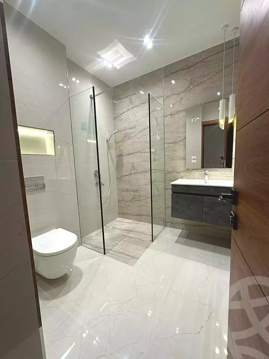 https://aqarmap.com.eg/ar/listing/6895705-for-rent-cairo-new-cairo-compounds-villette-kmbwnd-sky-kwndwz-swdyk-villette