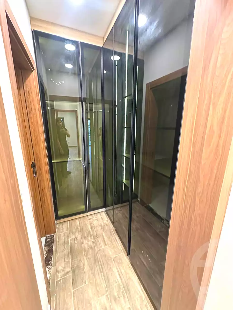 https://aqarmap.com.eg/ar/listing/6895705-for-rent-cairo-new-cairo-compounds-villette-kmbwnd-sky-kwndwz-swdyk-villette