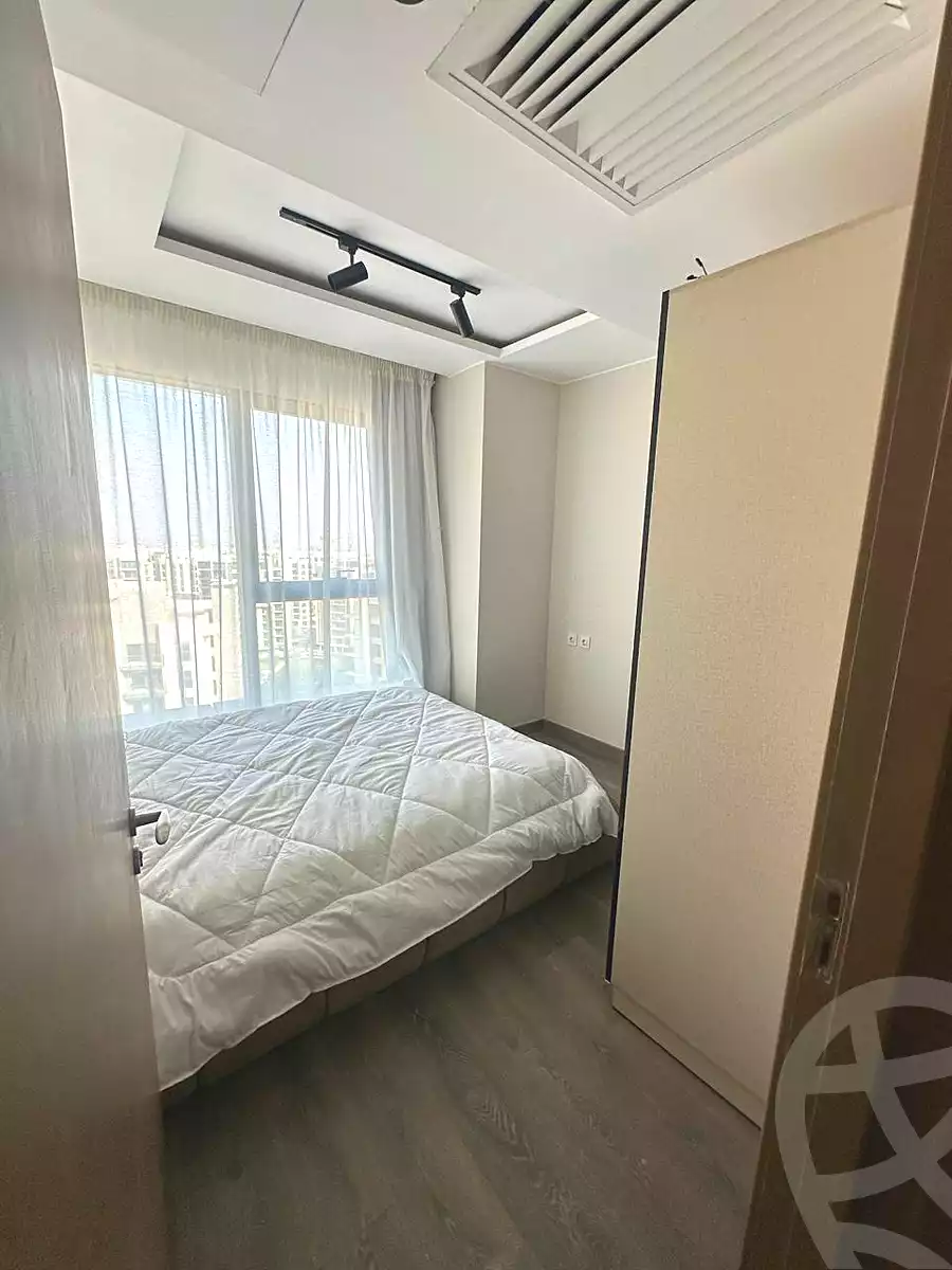https://aqarmap.com.eg/ar/listing/6895898-for-rent-cairo-el-sheikh-zayed-city-compounds-dh-drys