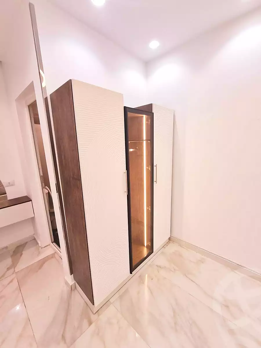 https://aqarmap.com.eg/ar/listing/6896017-for-rent-cairo-6th-of-october-el-ahyaa-neighborhood-1st