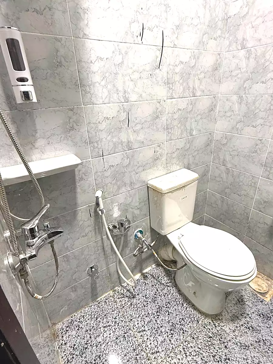 https://aqarmap.com.eg/ar/listing/6896651-for-rent-cairo-new-cairo-el-yassamin-el-yasmeen-3-mohamed-rahim-st