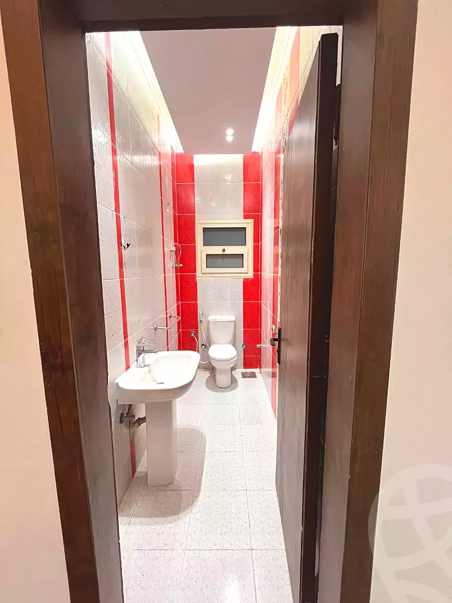 https://aqarmap.com.eg/ar/listing/6896669-for-rent-cairo-new-cairo-el-narges-el-narges-2-pilot-halawany-st