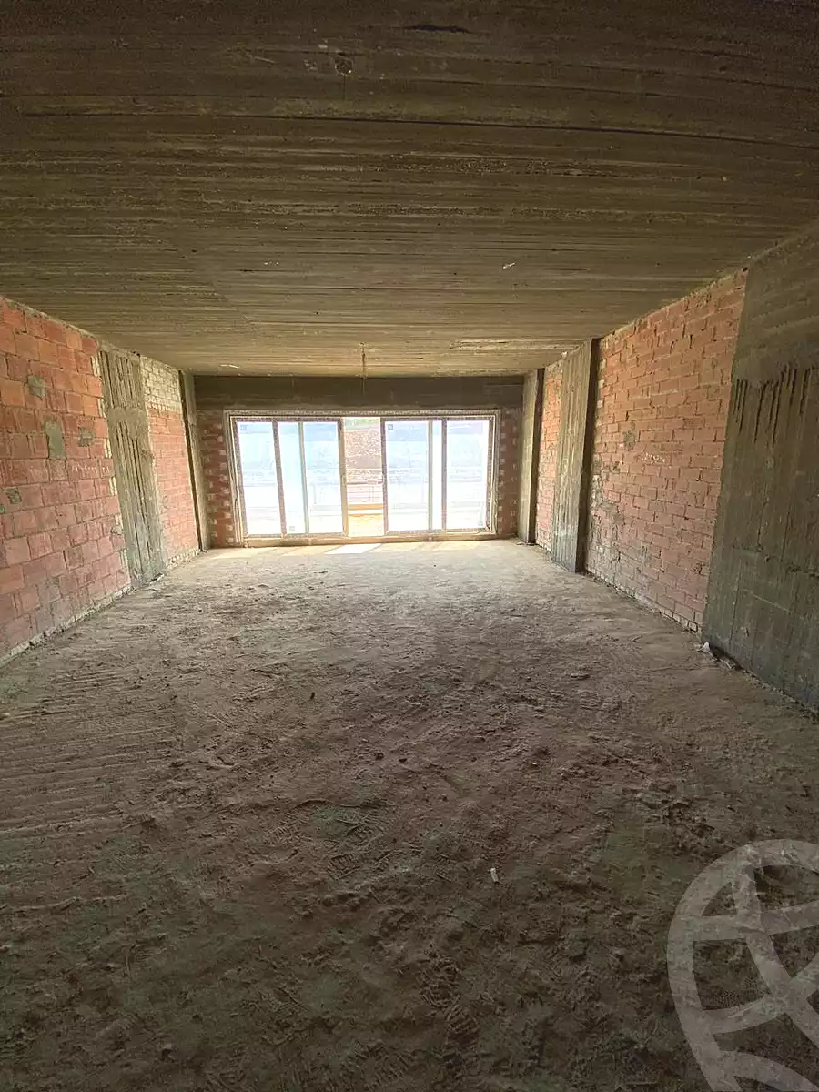 https://aqarmap.com.eg/ar/listing/6896800-for-sale-cairo-new-cairo-compounds-mwntn-fyw-y-syty-club-park-mountain-view-icity