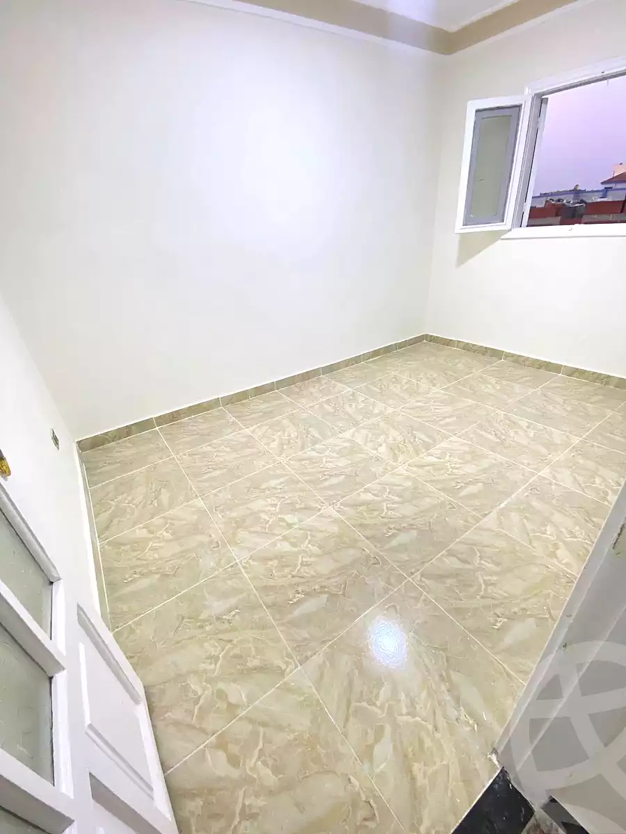https://aqarmap.com.eg/ar/listing/6895099-for-sale-alexandria-al-agamy-ibrahim-el-aowam-st