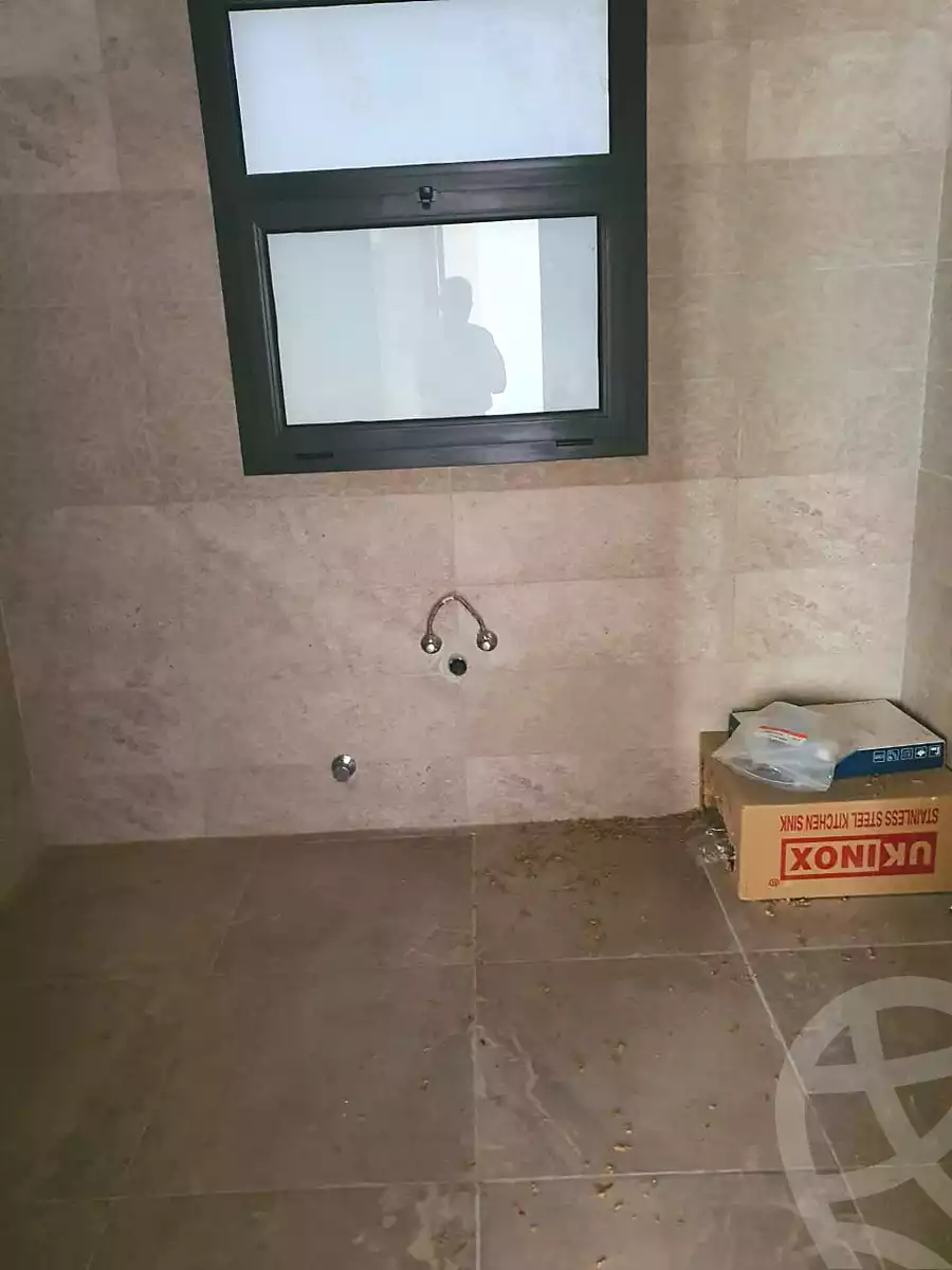 شقة بـ٣ غرف نوم في فيفث سكوير المراسم، صورة ٤ من ٦
